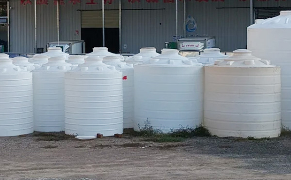 现代物流储存的基石：永靖塑料桶批发采购决策与行业应用全景解析